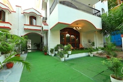 Imperial Home Stayz, Gurgaon