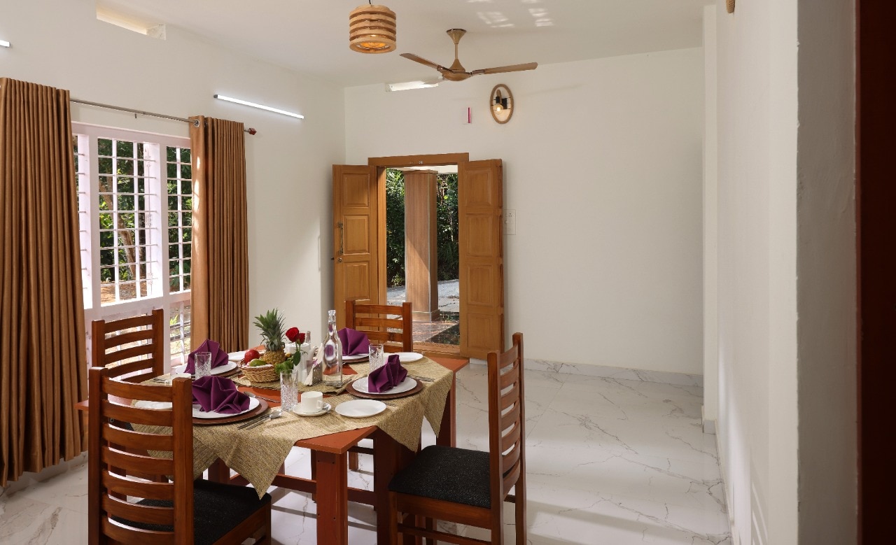 Munnar Hills Homestay - Tap to explore photos