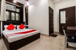 Hotel O Chandra, Mampur Bana