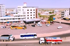 MAA NAGANARAY HOTEL, GUdha Malani