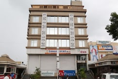 Hotel Shades of Royal, Ahmednagar