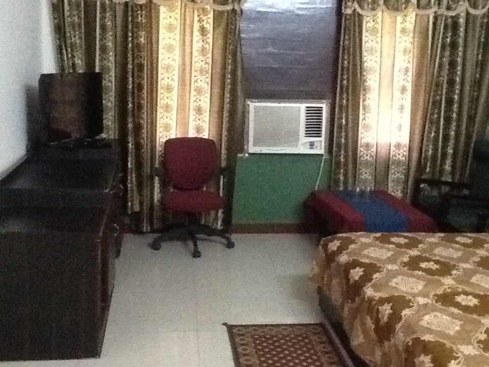 Hotel Deepak - Tap to explore photos