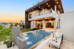 Pearl @ The Rose Gold by VEO - Part of StayVista, Jaipur