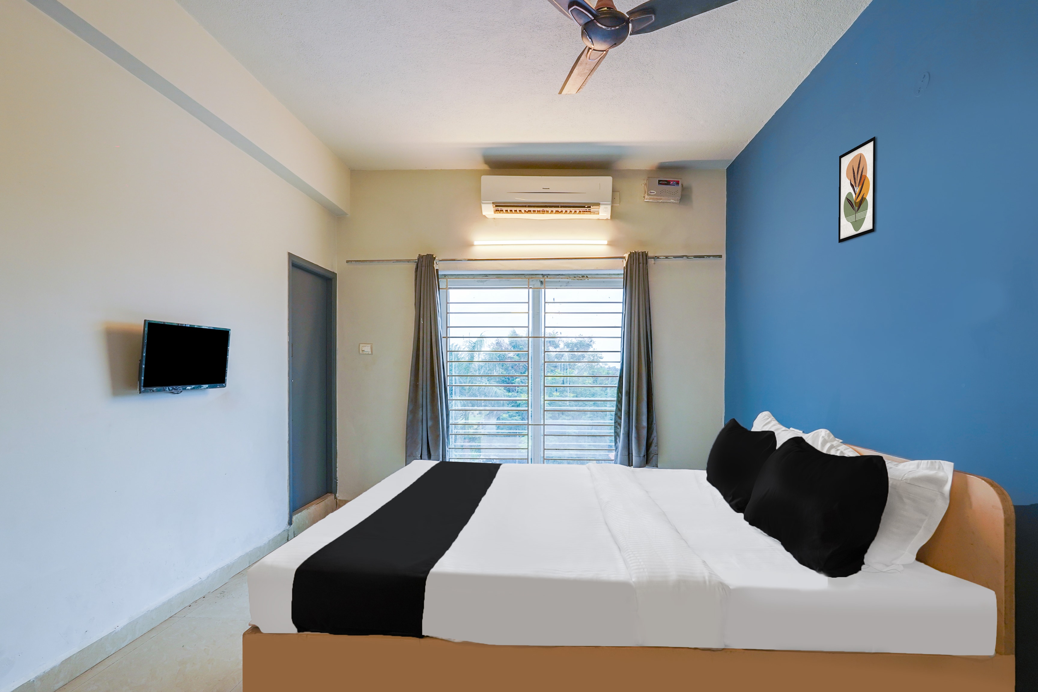 Super Hotel O ECR Stays Near Nemmeli Beach Formerly GVS Homes - Tap to explore photos