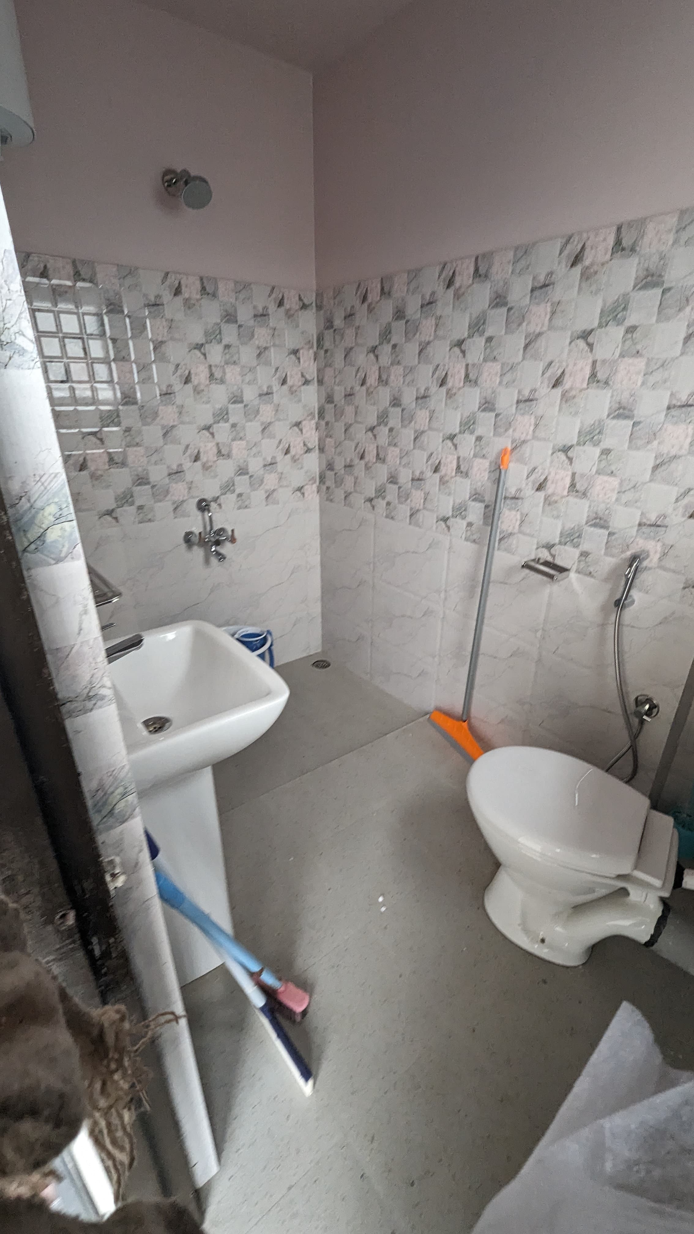 GRETZ Homestay - Tap to explore photos