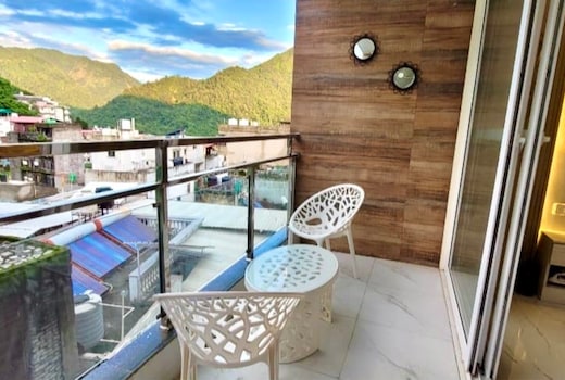 Yogvan Luxury 1BHK Apartments @Tapovan