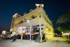Mahananda Lawn & Rooms, Lucknow