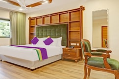 Treebo Premium Vahada 7 Minutes drive from Ambalapuzha Sree Krishna Swamy Temple, Kumarakom