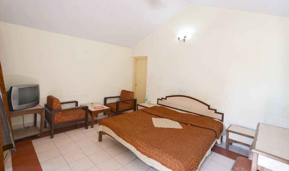 Dabchick Tourist Resort - Tap to explore photos