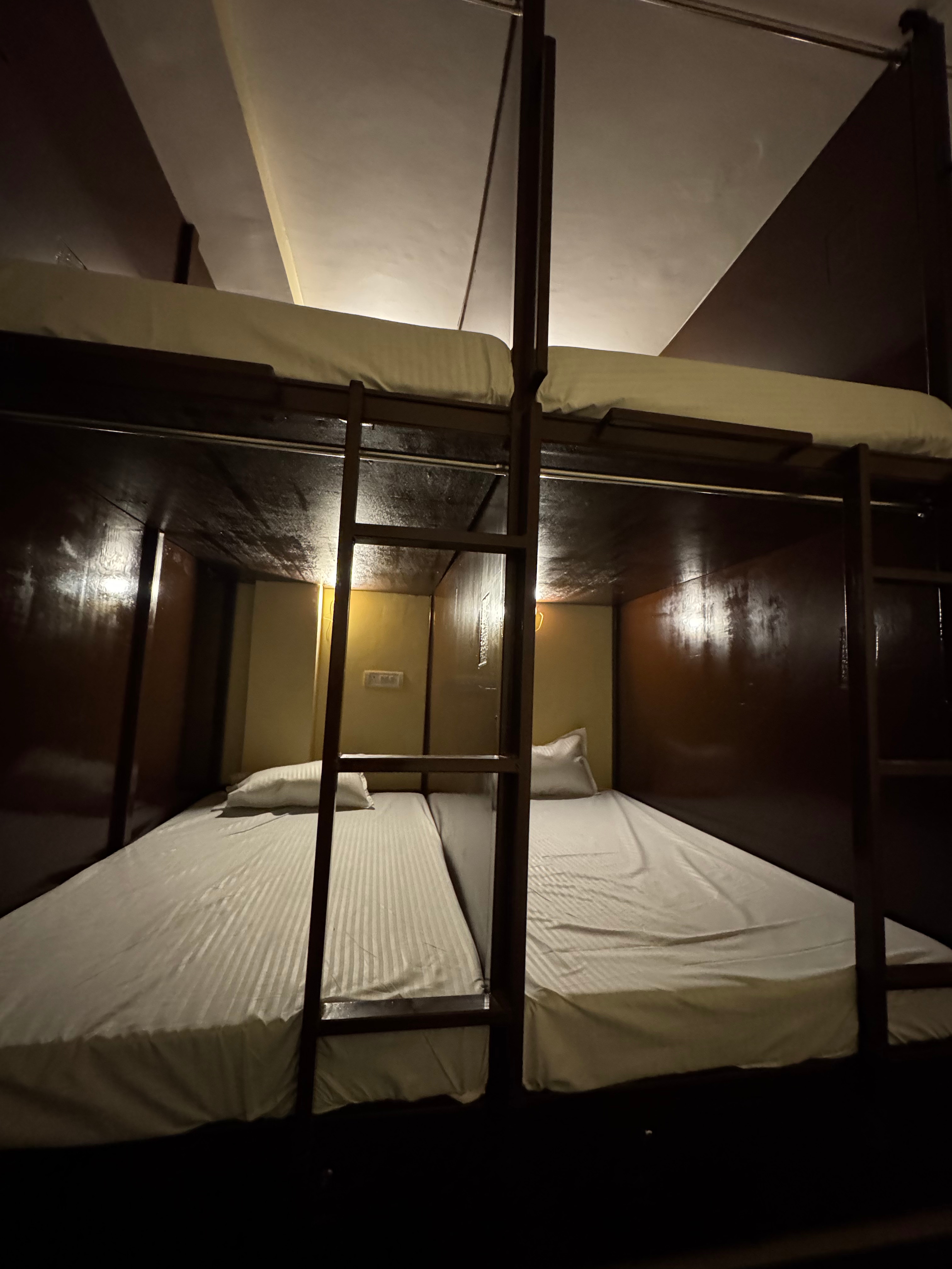 SURAJ GUEST HOUSE Varanasi - Tap to explore photos