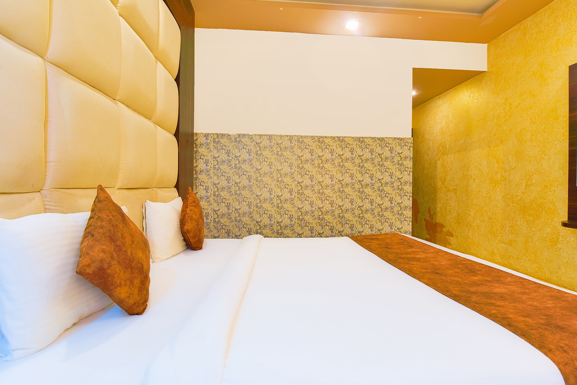 FabHotel Prime The Royal Galaxy - Tap to explore photos