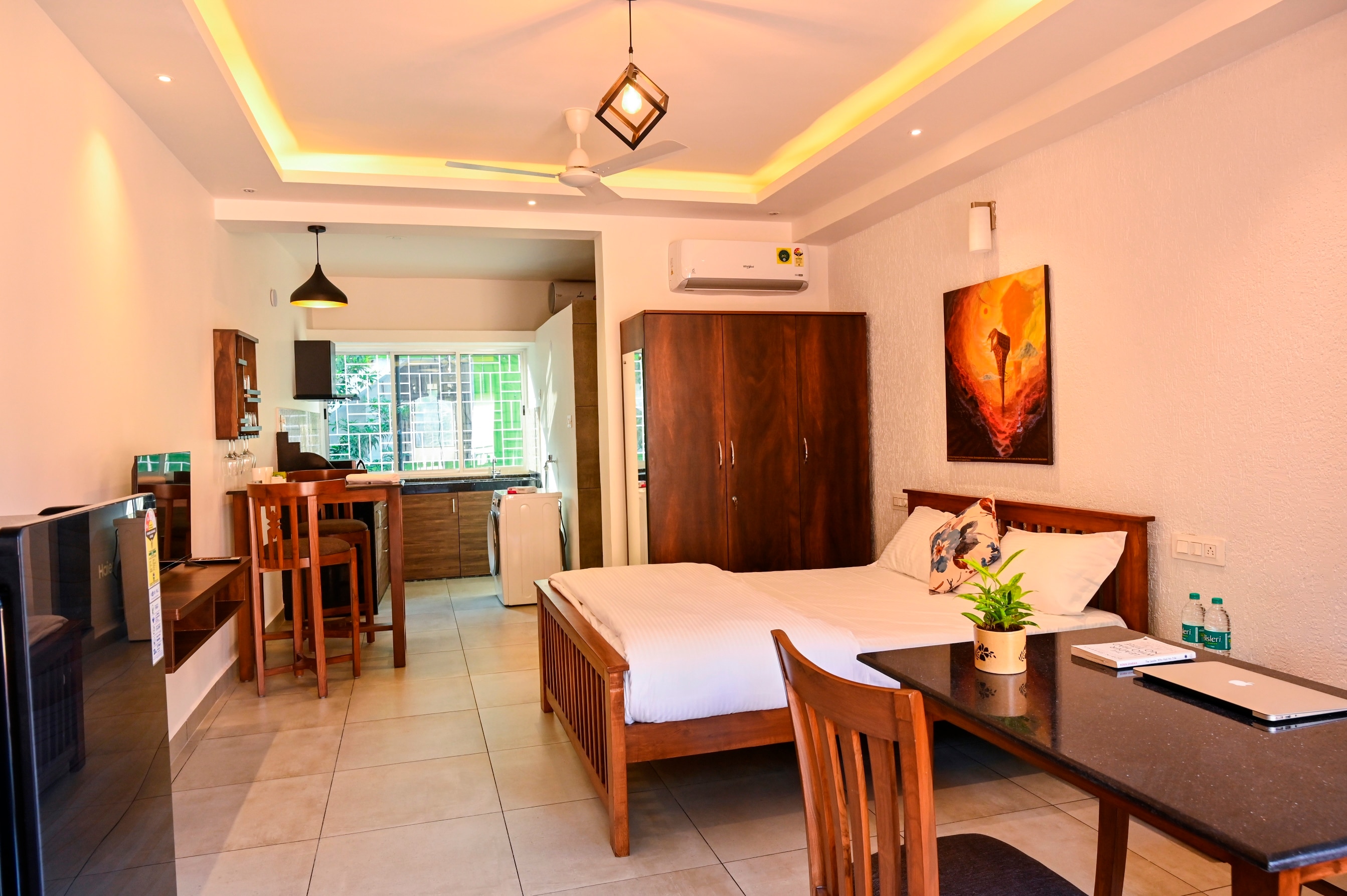 Whiteboard Homes Siolim - Tap to explore photos