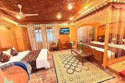  Royal Dandoo Palace - Houseboat, Srinagar
