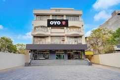 Hotel O Vajirao PG, Delhi