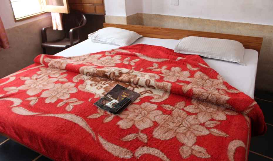 Hotel Shree Amrit Palace - Tap to explore photos