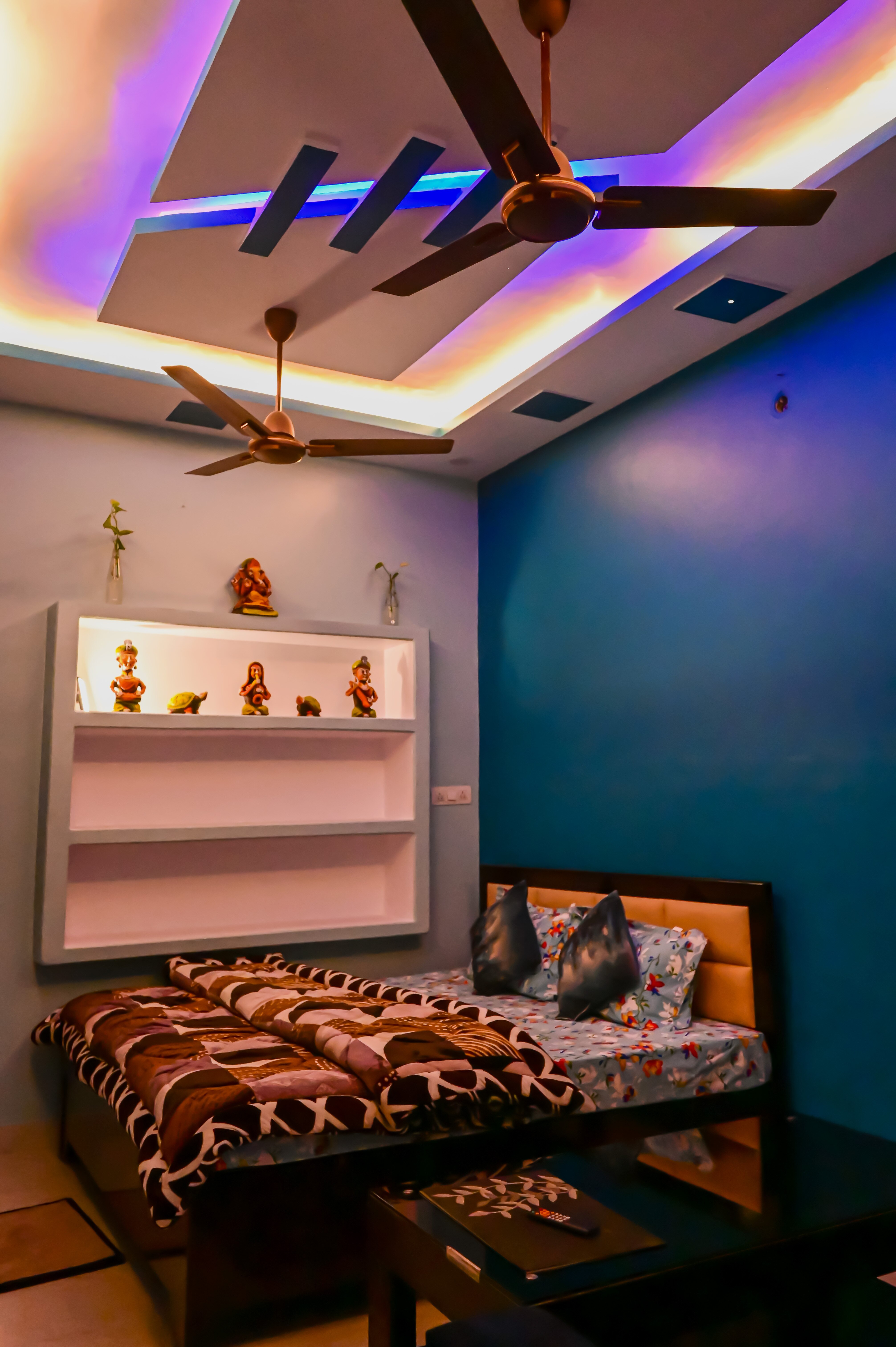 Shree SwamiNarayan Inn Homestay - Tap to explore photos