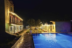 SEA SMILE INN, Mandarmani