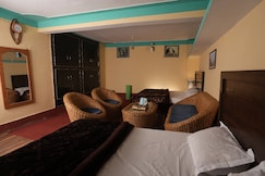 Laxmi Holiday, Kanatal