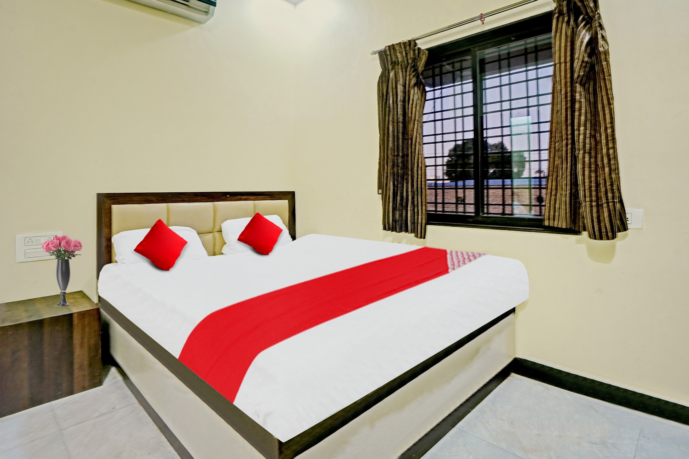 Hotel O Princess Villa Guest House - Tap to explore photos