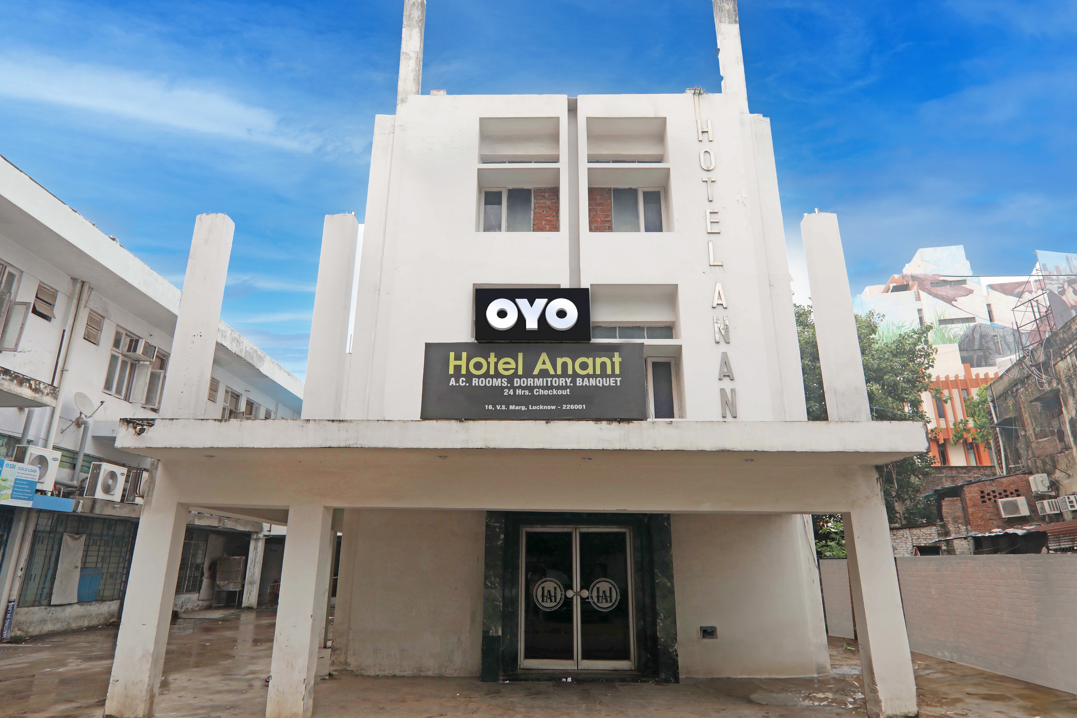 OYO 817378 Hotel Anant - Tap to explore photos