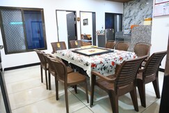 Shivalik Homestay:- 2BH @4 beds, Ujjain