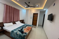 Shri Raghuvansh | 7 mins walk from Khatu Shyam Mandir, Khatu