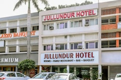 Jullundur Hotel, Kharar