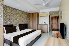 Super Townhouse Oak ONGC Crossway Formerly Hotel Gold Stone Comfort, Dehradun