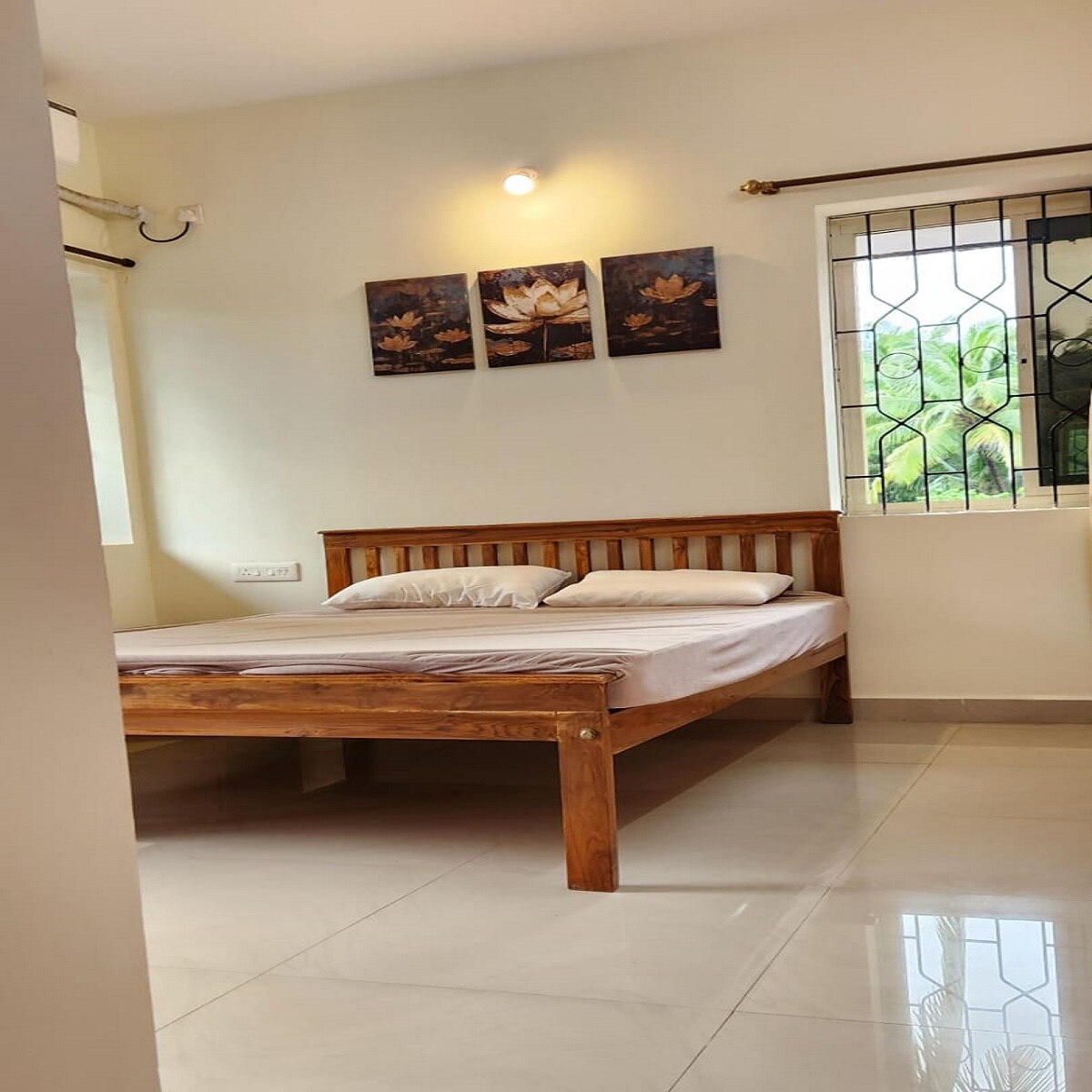 Deja View Homestayss - Tap to explore photos