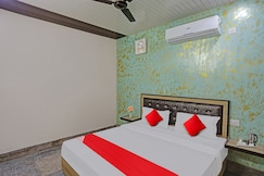Hotel O Signature Guest House, Delhi