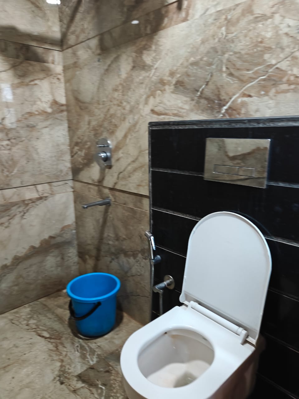 Hotel Smriti Premium - Tap to explore photos