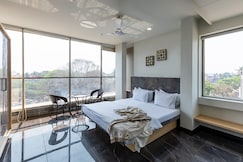 Hotel O2, Sangli