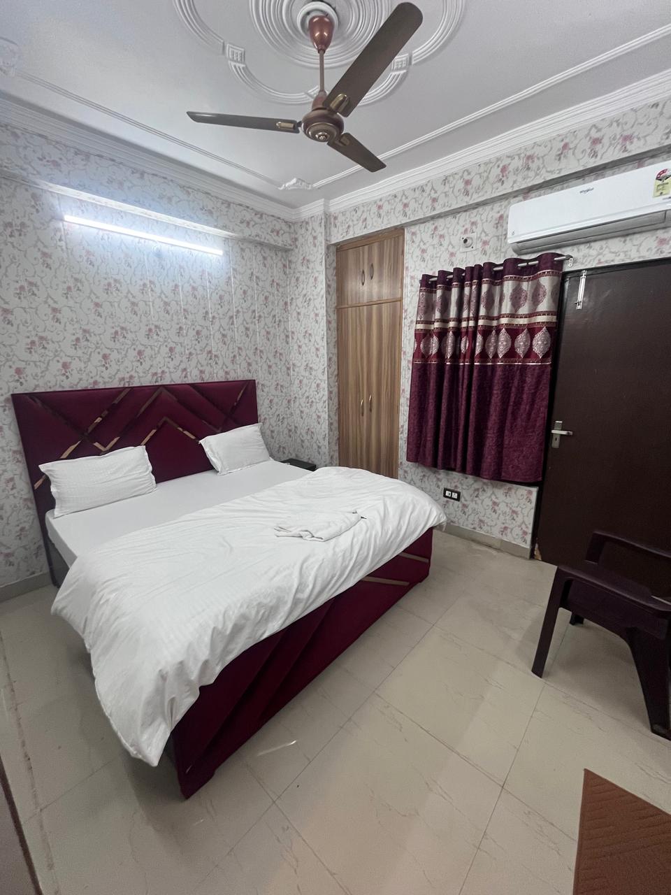 Kashi Aanandam Homestay - Tap to explore photos