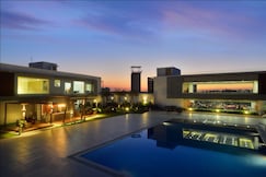 GREEN LEAF CLUB, Padadhari