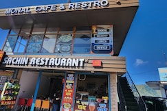 Monal Cafe &Homestay, Mussoorie