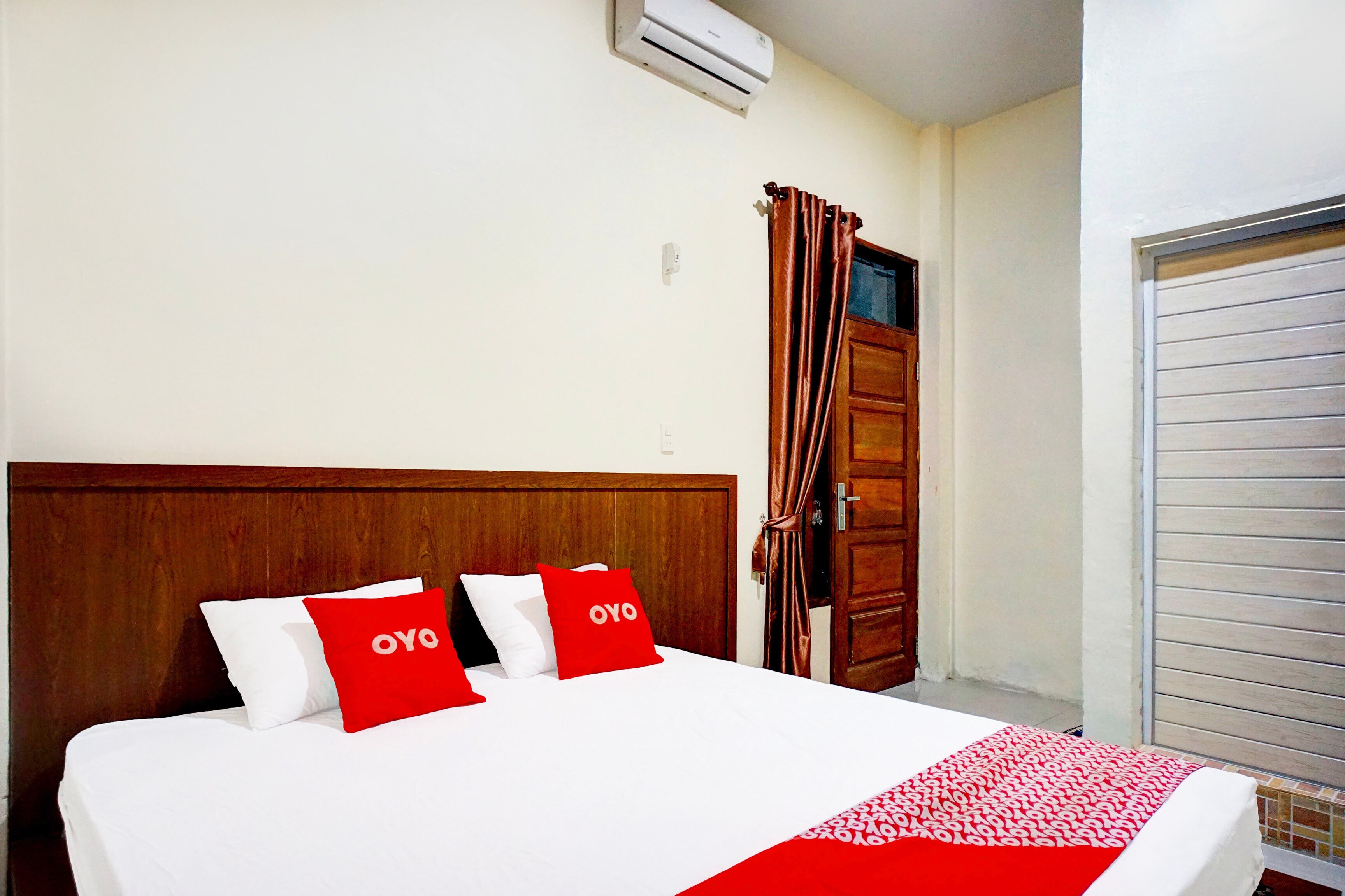 OYO 94105 P&g Guest House - Tap to explore photos