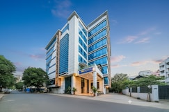 FabHotel Aksa International, Mumbai
