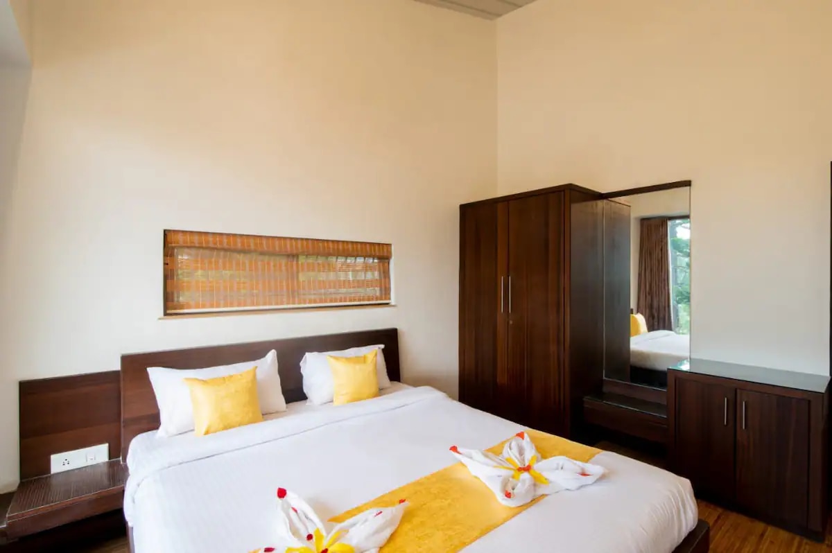 Brezza Farm 3BHK by RoRa Villas - Tap to explore photos