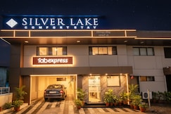 FabExpress Silver Lake - Nr. BKC, Mumbai