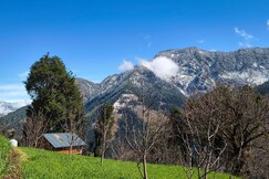 Hari Om Cottage Jibhi Peaceful Mountain Stay, Anni