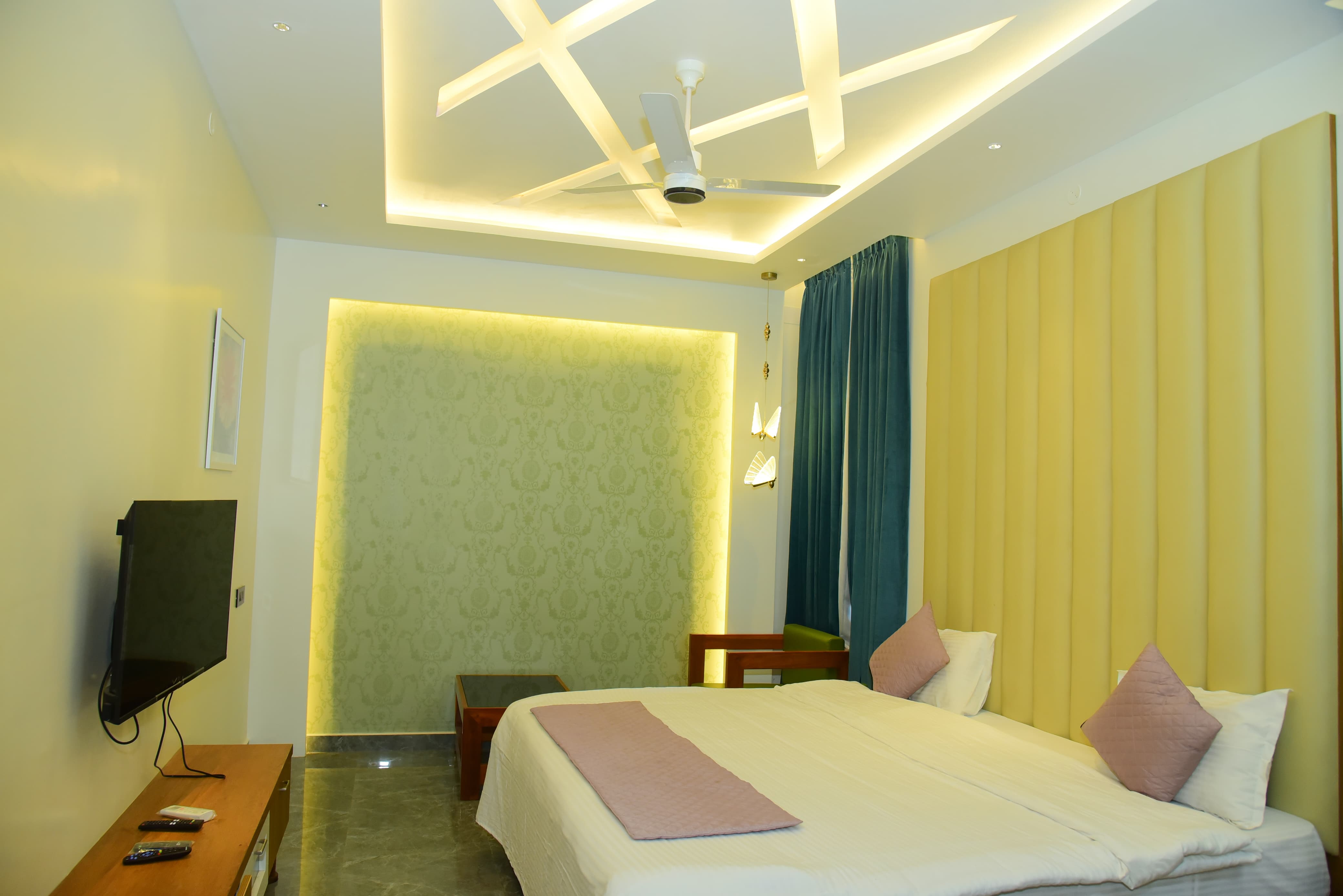 Kurunchi resorts - Tap to explore photos