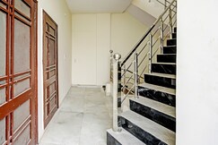 Hotel O The Happy Homestay, Amroha