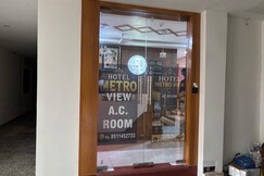 Hotel Metro View, Vadodara