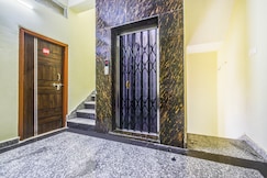 Hotel O SMB GRAND, Karimnagar