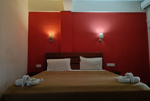 Green Sky AC Rooms