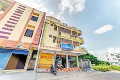 HOTEL SHANMUKHA A/C LODGE, Karimnagar