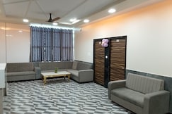 Hotel Sobhagyam, Sarwar