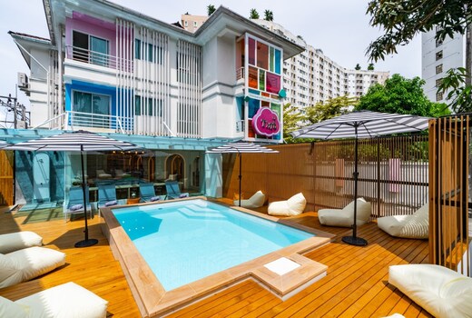 The Tint at Phuket Town
