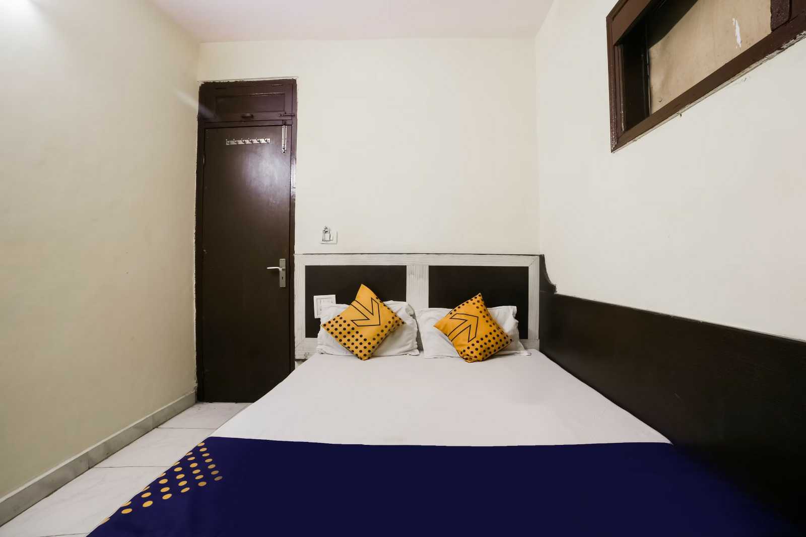 Hotel O 83552 Anchal Guest House - Tap to explore photos