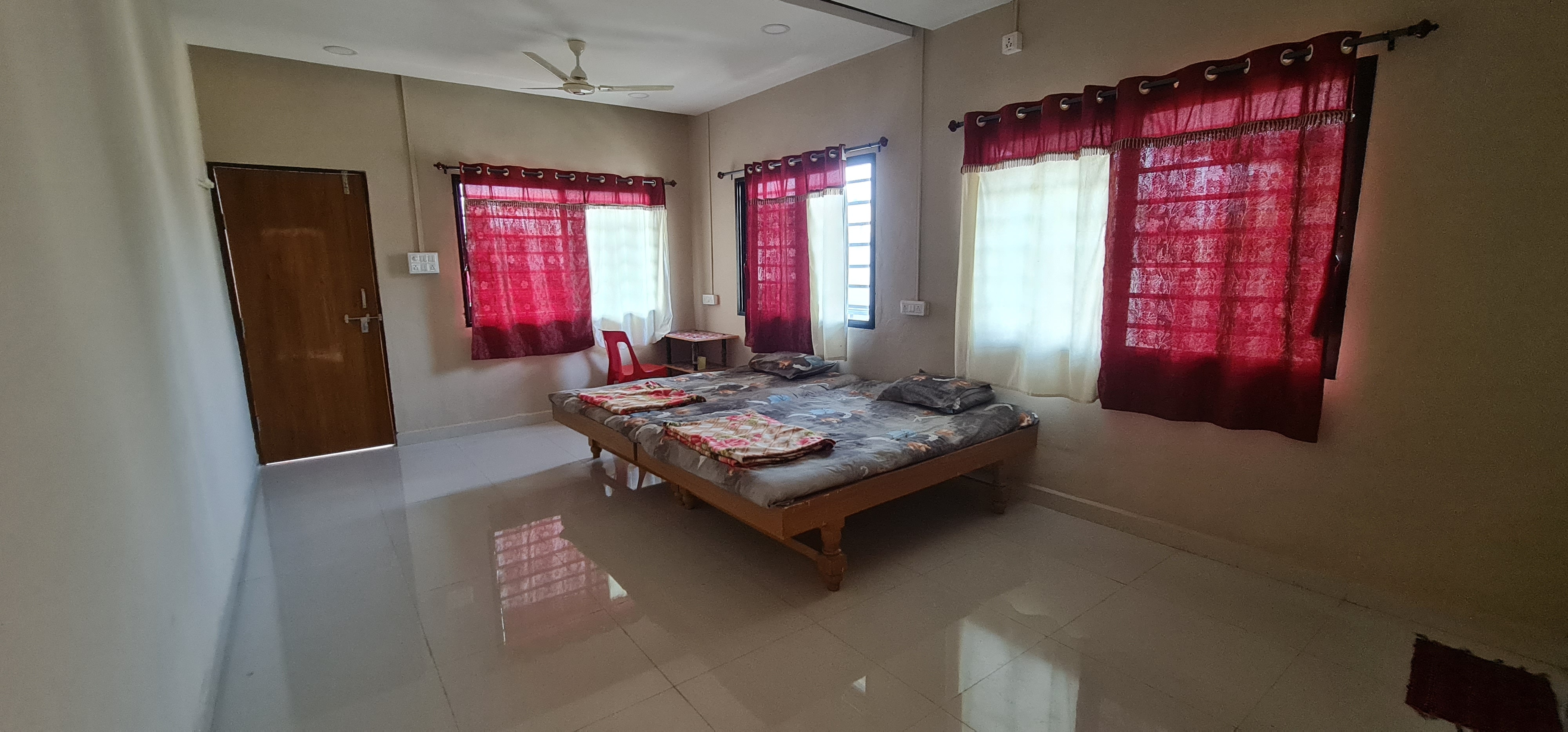 Deluxe Room 1